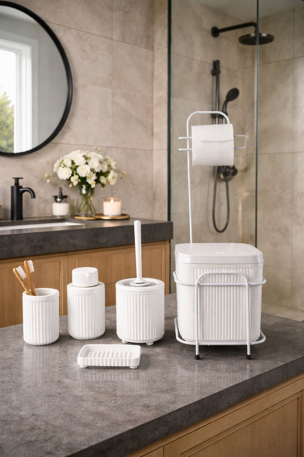 6'LI KARE  STANDLI CLICK K. BEYAZ BANYO SETİ DC-6803