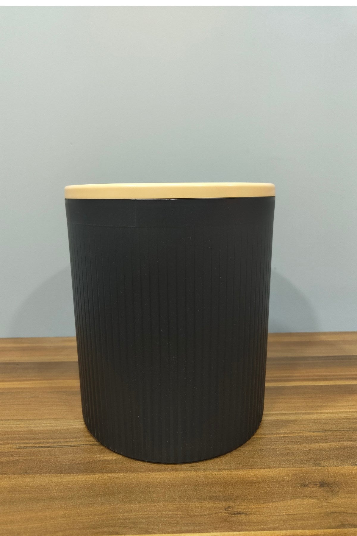 Büyük Çöp Kovası 7 Litre – Ofis, Mutfak ve Banyo İçin Şık ve Kullanışlı Kova 7Lt